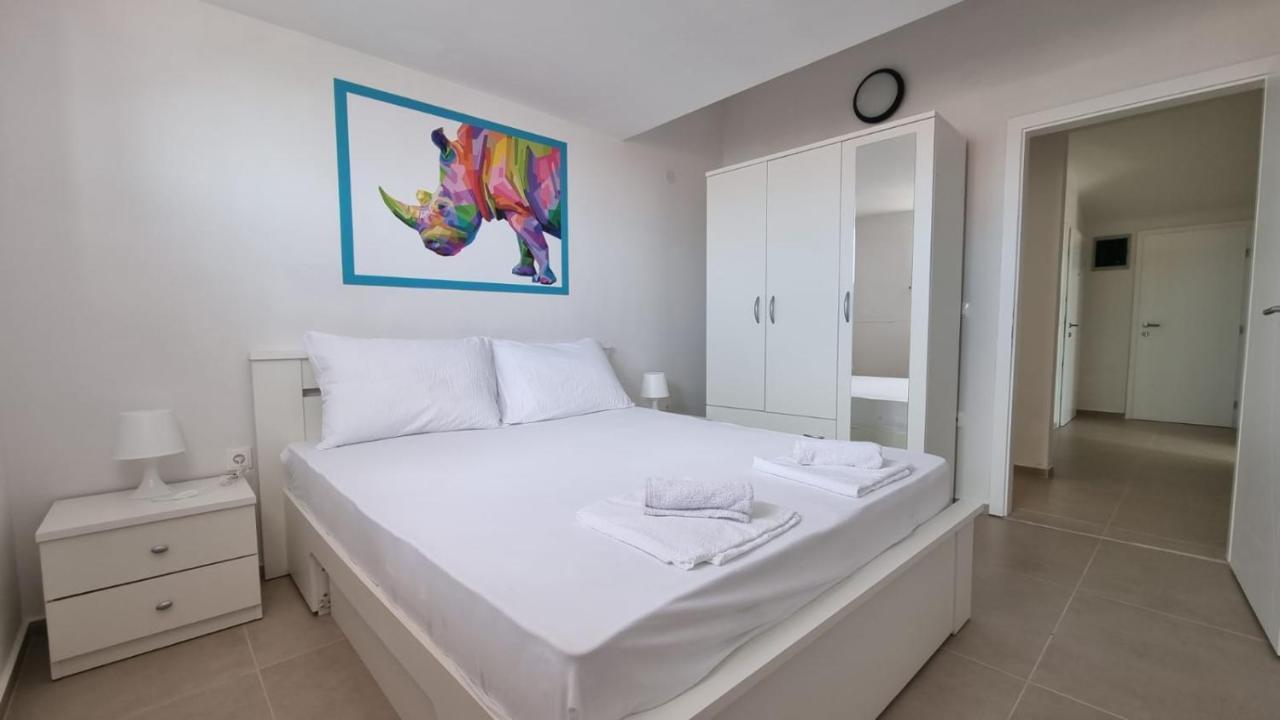 Kings Landing Apartment Novalja Bagian luar foto
