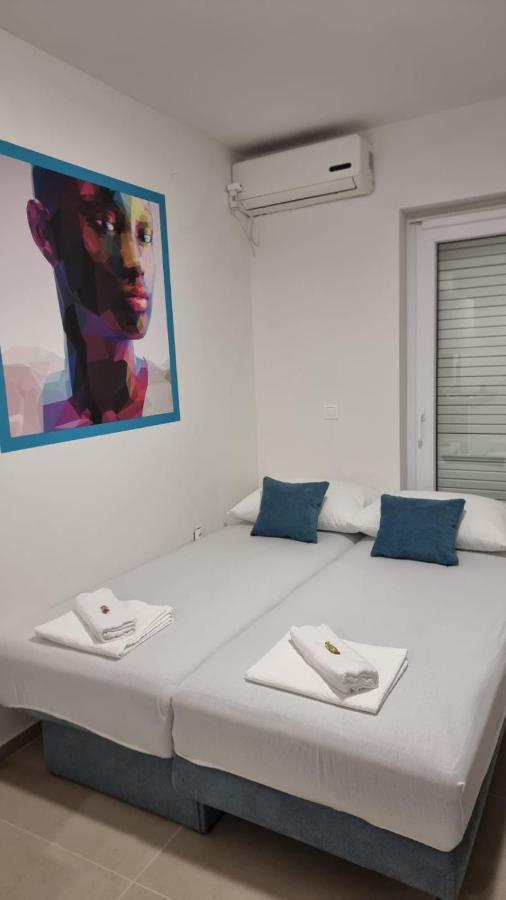 Kings Landing Apartment Novalja Bagian luar foto